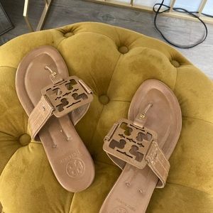 Tory Burch Sandals, good condition.